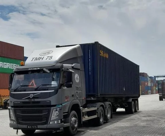 Haulage Lorry, Tiara Mass Shipping & Logistic Sdn Bhd